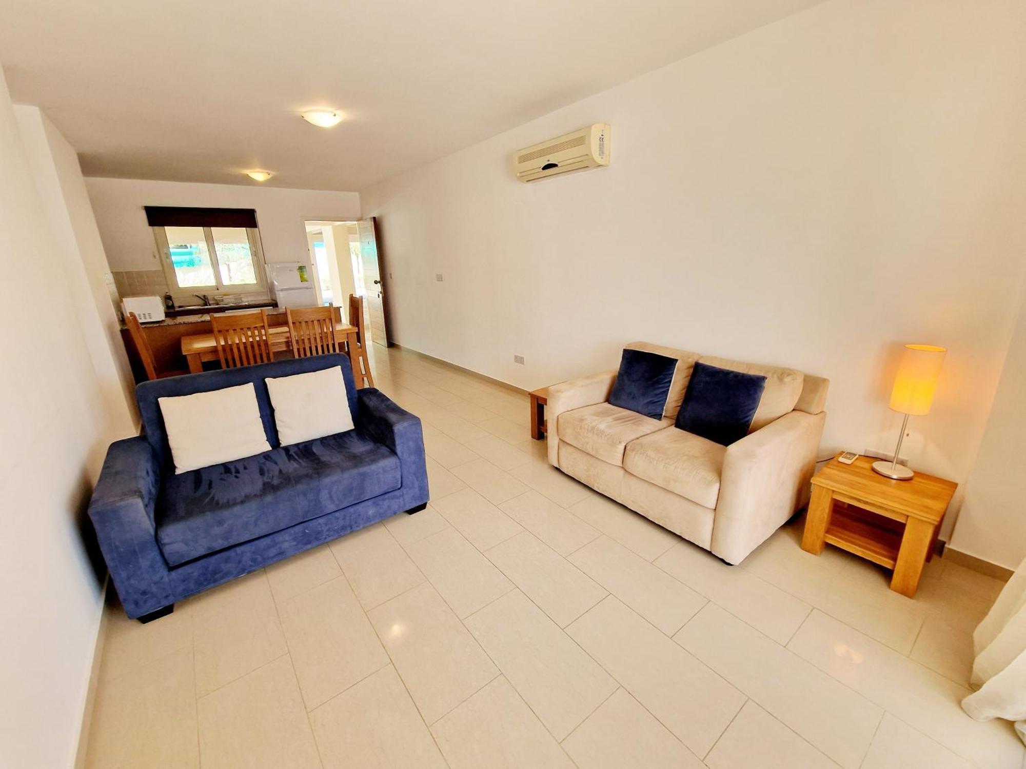 C5 Vanessa Poolside Apartment เปเยีย ภายนอก รูปภาพ
