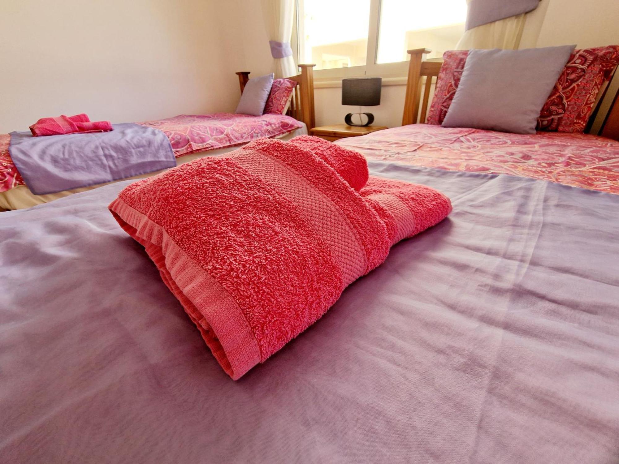C5 Vanessa Poolside Apartment เปเยีย ภายนอก รูปภาพ